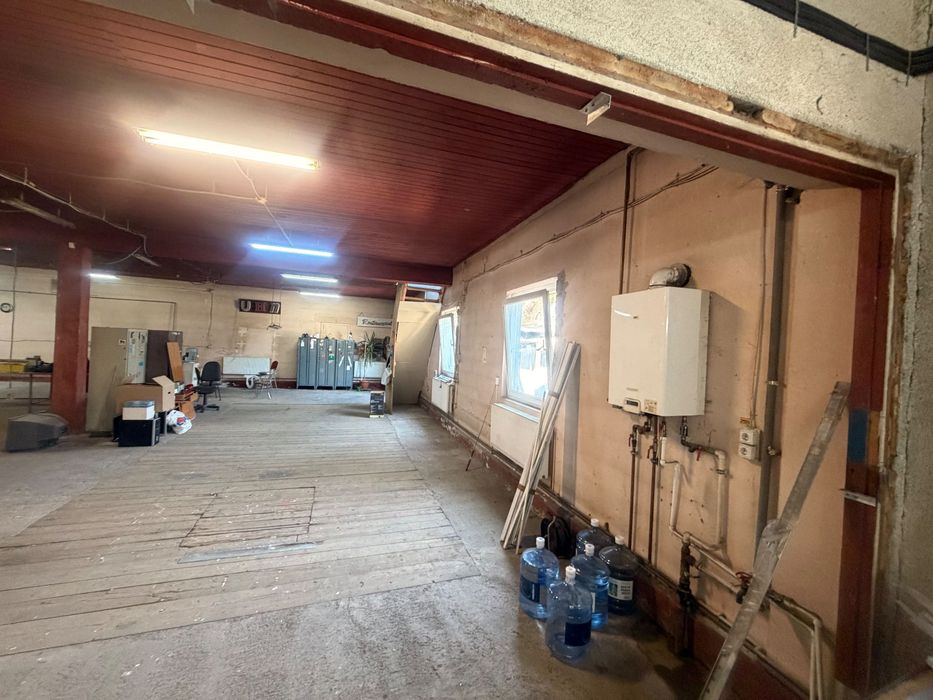 Inchiriez spatiu comercial,hala multifunctionala cu acces stradal 400mp,Bd ul Iuliu Maniu 117A,vizavi de Gyros Militari. 0762 630 620/0771 799 188