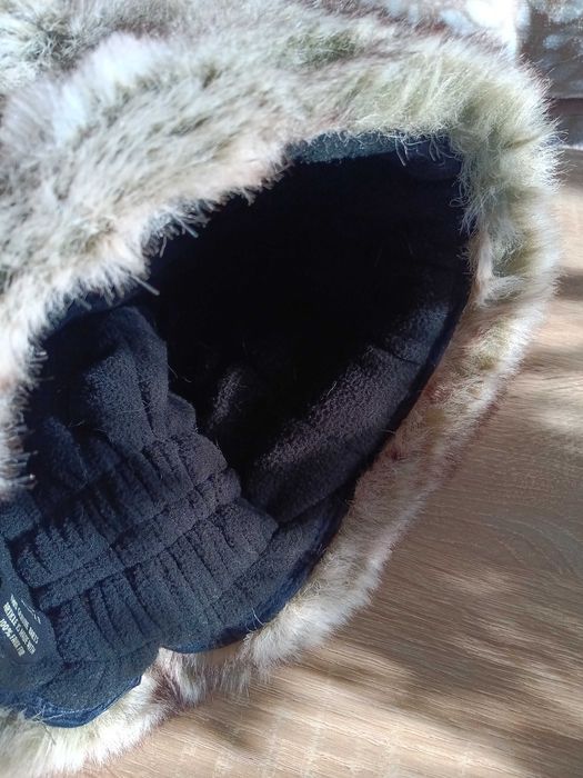 Зимна шапка за студени дни