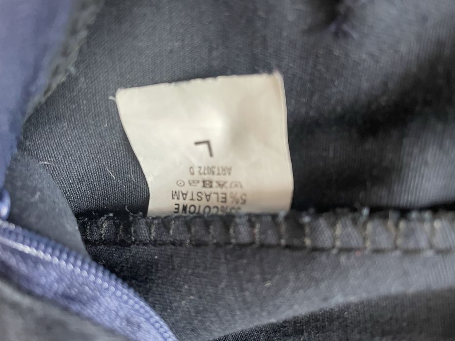 Pantaloni albastru inchis