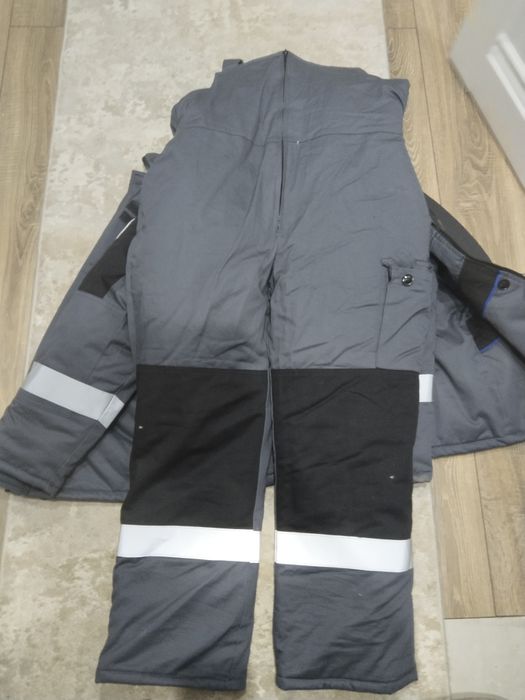 Продам спецовку зимний новый