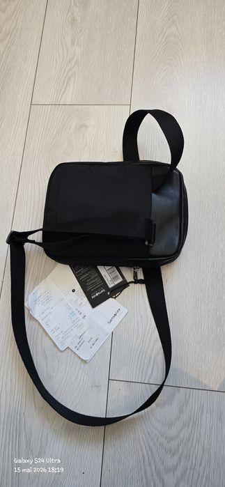 Borseta Geanta Samsonite bărbat.