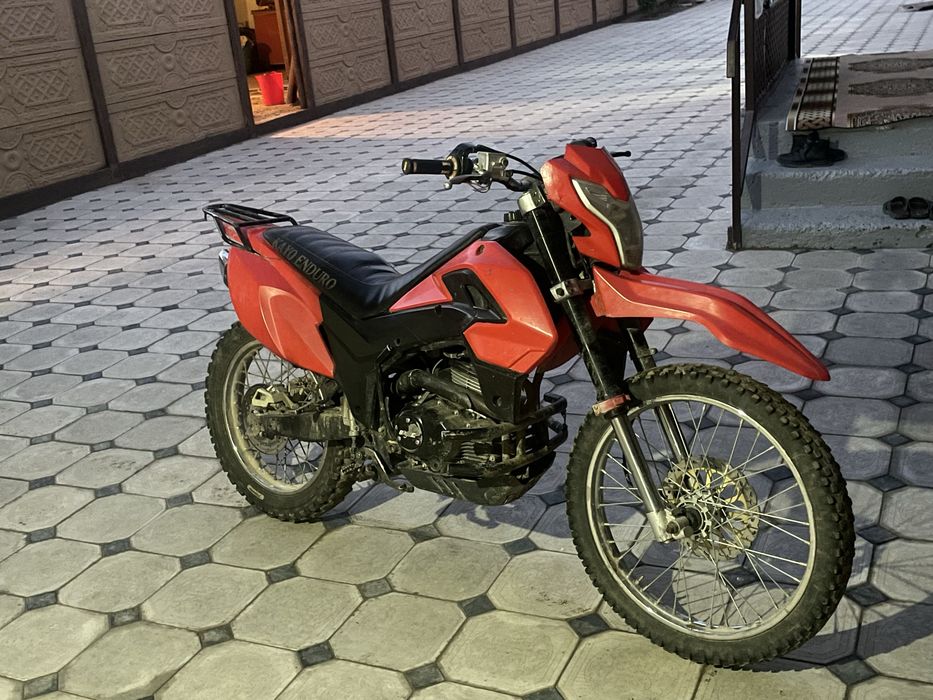 Продаю эндуро 250 кубов