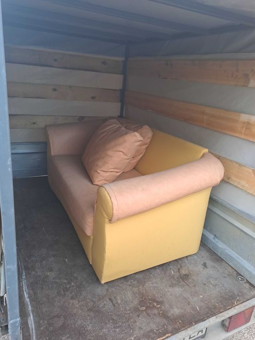 Диван кожен  95 евро брой