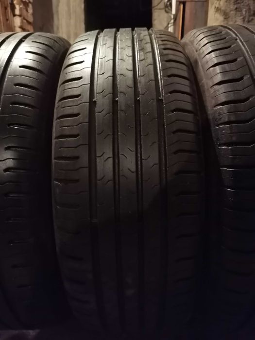 Продавам 4 броя Летни Гуми 205.55.16 на 1 сезон дот 2021 Контентал
