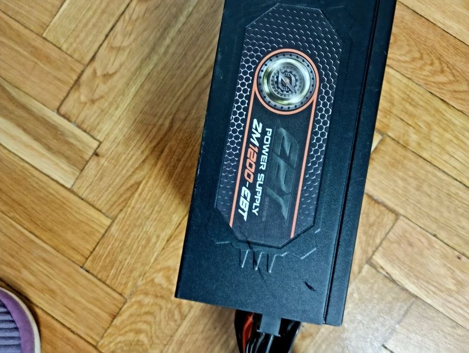 Захранване  за компютър