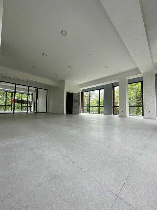 150 и 110 кв.м Офис Посольство Франции 145 школа Вестмистер KFS