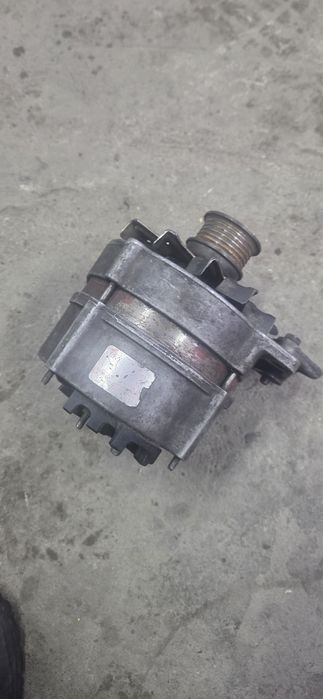 Генератор на машину