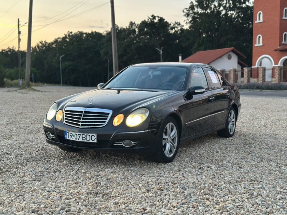 Mercedes E220 2003