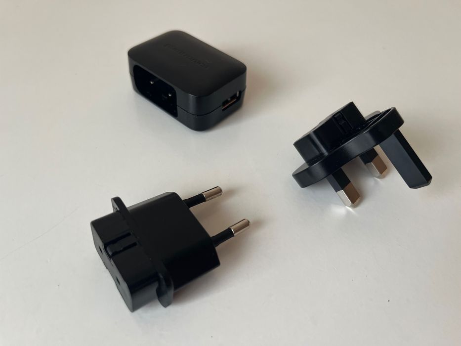 Зарядно Plantronics със сменяема приставка за UK Англия