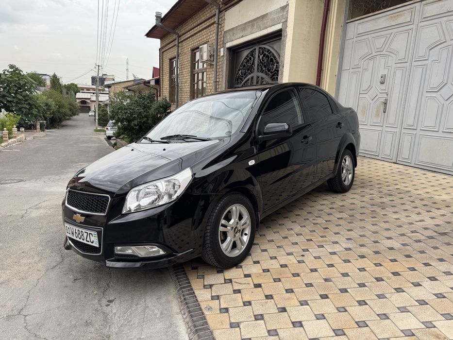 Nexia 3 qora aftomat