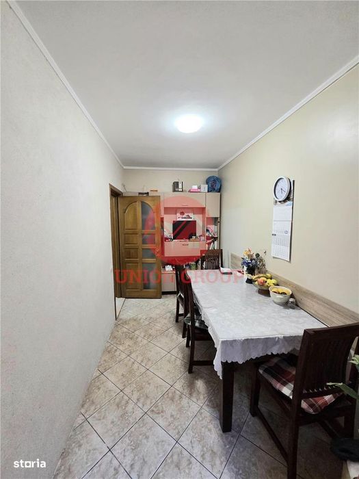 Apartament 4 Camere in Vila, Curte si Intrare Separata, Zona Andrei Sa