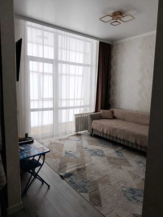 продам 2 комн квартиру евро в центре