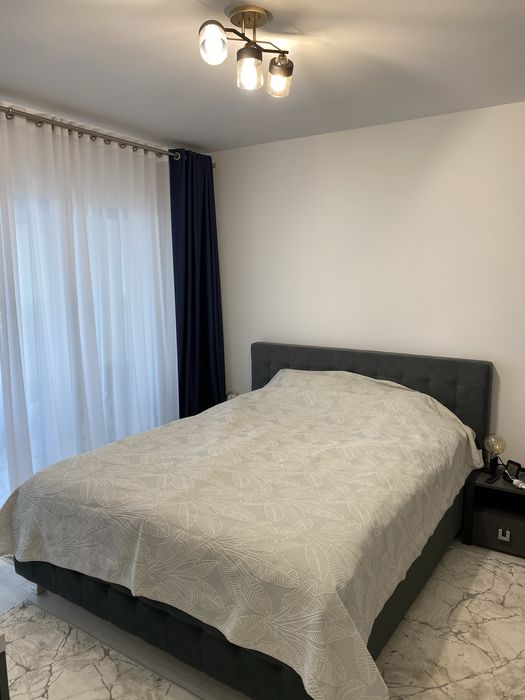 Apartament 3 camere de vanzare