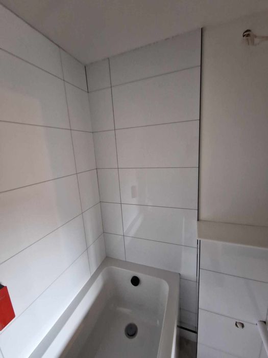 Gresie, faianță, finisări