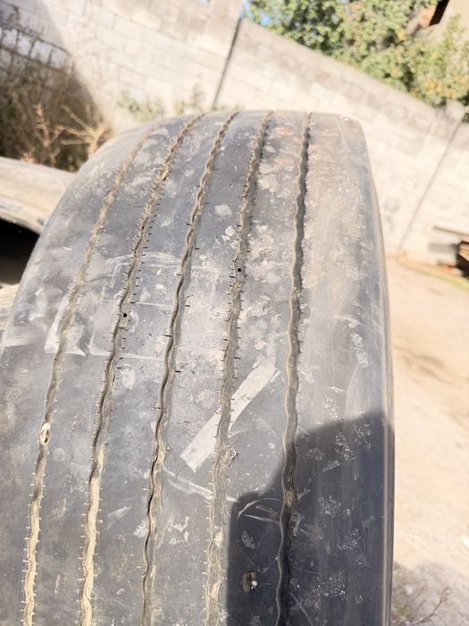 Продам шины 385.65R22.5