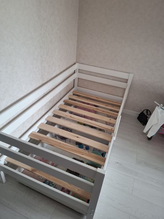 Срочно продам кровать