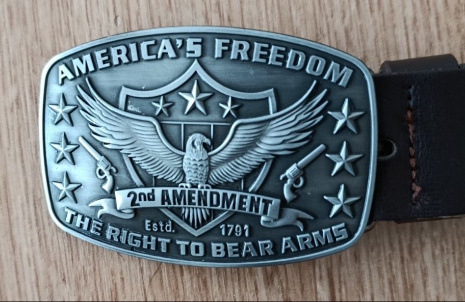 Продам бляху, новая