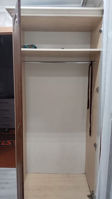 Отдам даром шкаф