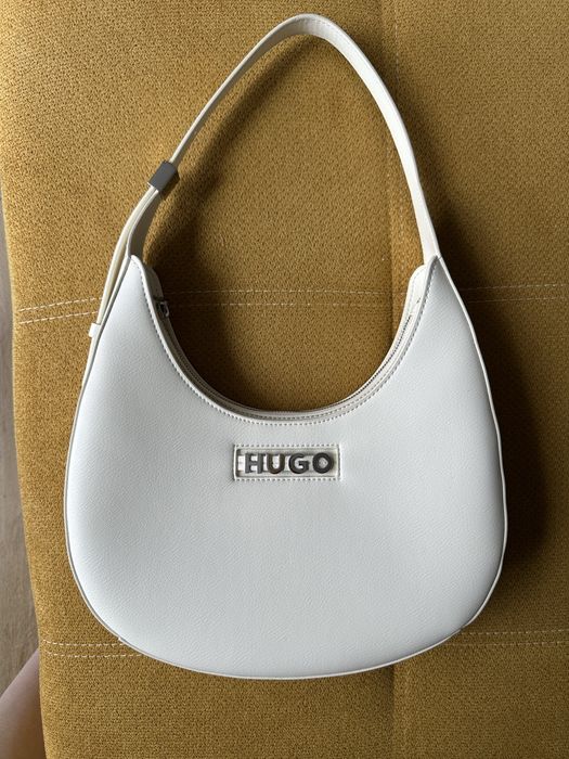 Бяла чанта Hugo Boss