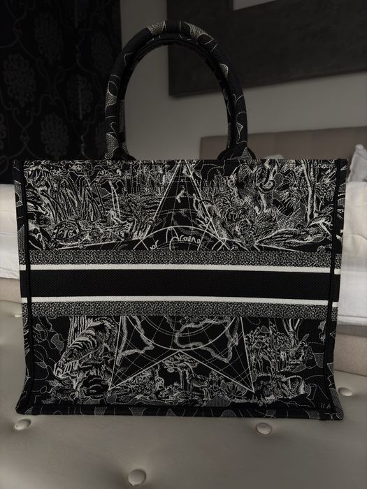 Чанта Christian Dior Tote Around the World