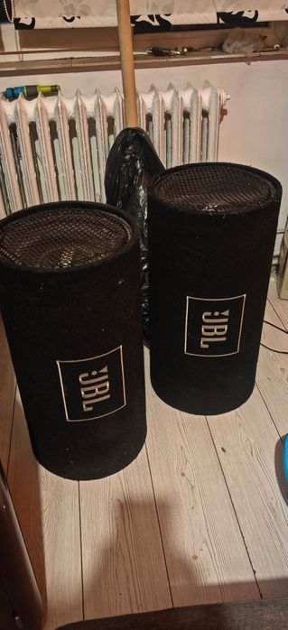 De vânzare 2 subwoofer auto  preț 1200 fix