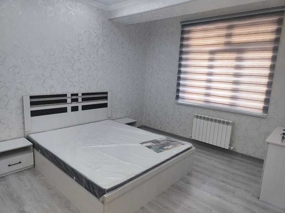 Yetuk ayollar va transseksuallar porno