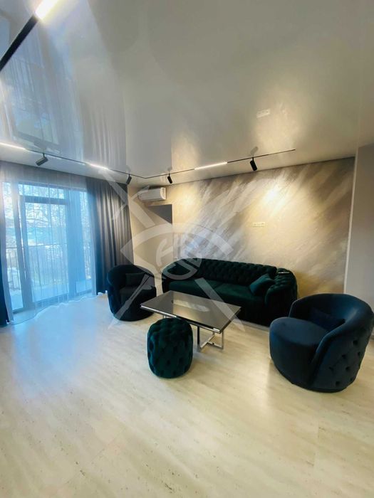 Продава се Тристаен апартамент в Обзор - 141 кв.м за 1100 €/кв.м - Снимка #3