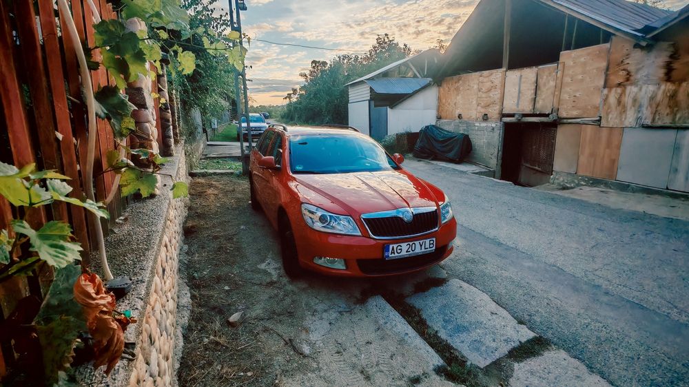 Vând skoda 2011 foarte dotata