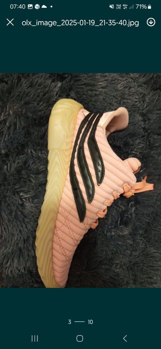 Adidasi adidas mărimea 39