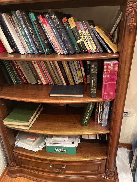 Кабинетная мебель