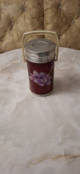 Продам термос, новый