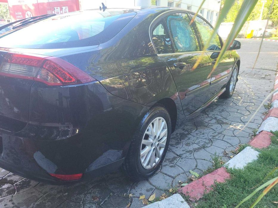 RENAULT Laguna 2013 — imagine 3