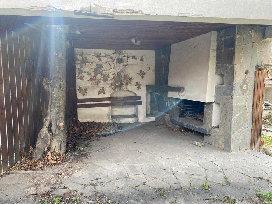 КЪЩА с РЗП 160 кв.м., двор 566 кв.м., град Карлово