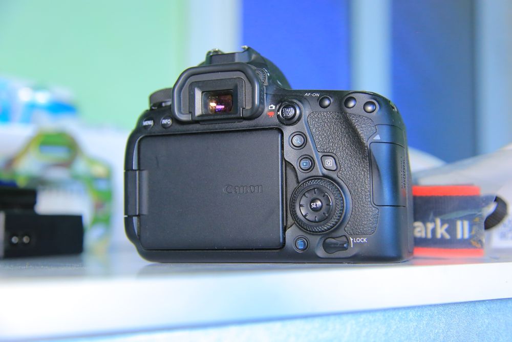 CANON 6D MARK 2 foto video uchun yaxshi tanlov