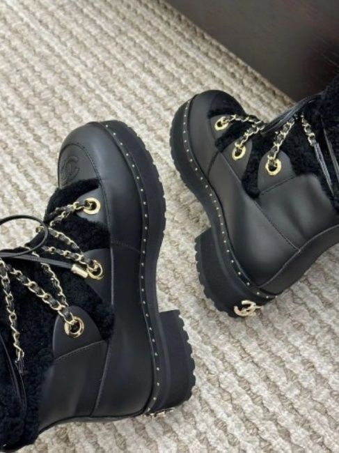 Продам зимние ботинки CHANEL