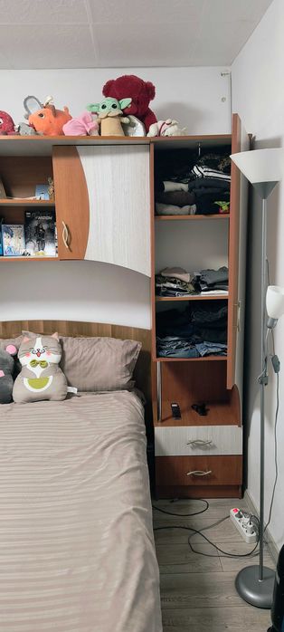 Vând mobila de dormitor FĂRĂ PAT