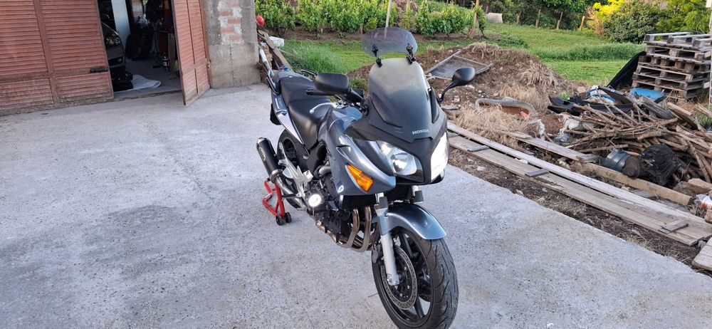 Honda cbf 600s 2005g.
