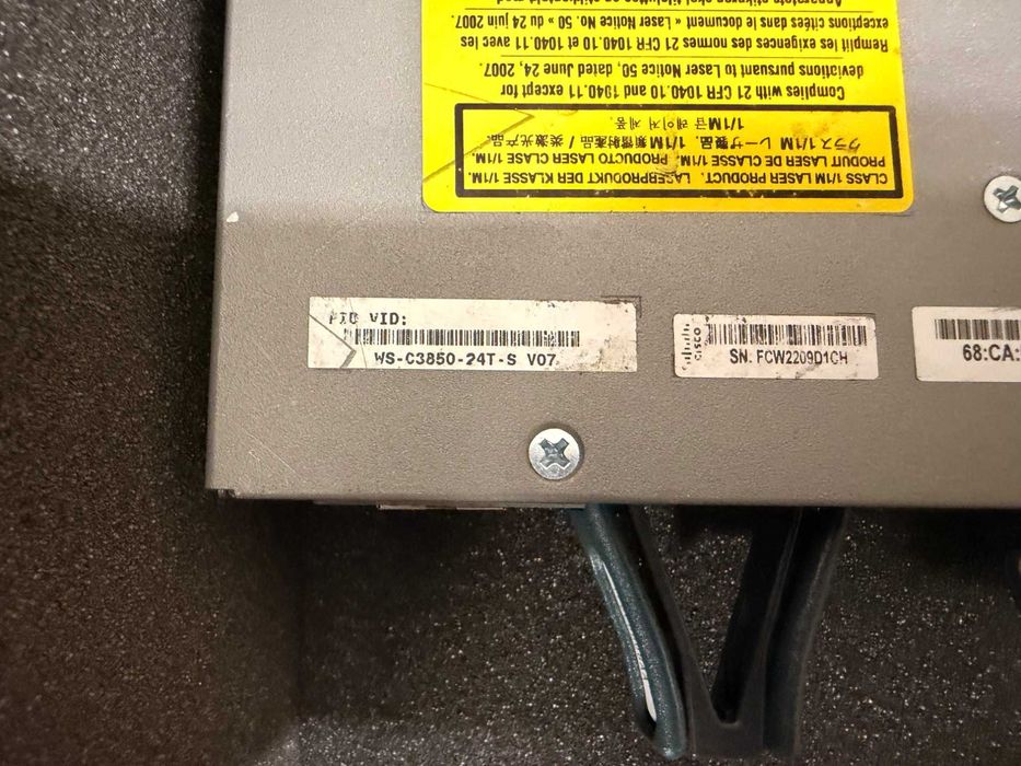 Cisco Catalyst WS-C3850-24T-S – 24-портов управляем мрежов суич, 1G, StackWise, LAN Base