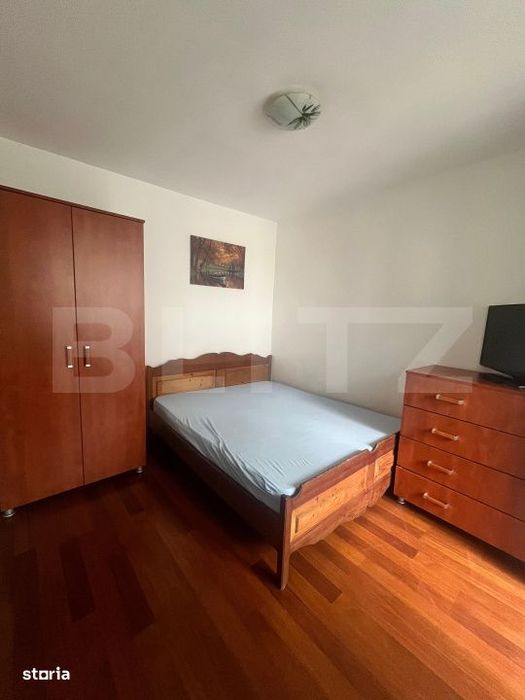 Apartament cu 3 camere, etaj 2, zona Lama