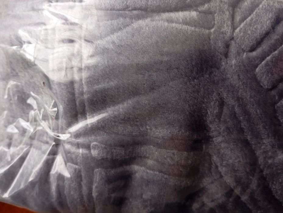 Pătură nouă  ptr. pat dublu !