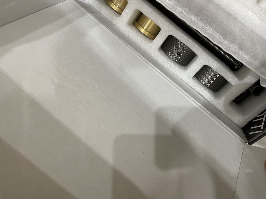 Новый Смеситель для ванны с душем