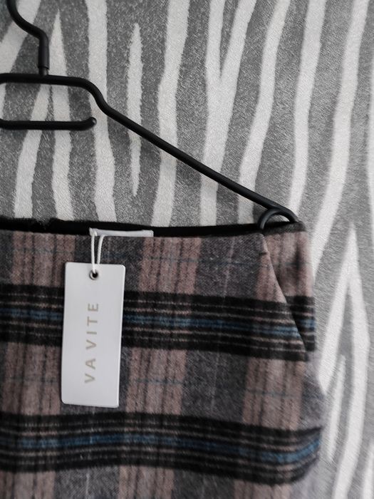 Вълнена пола VA VITE