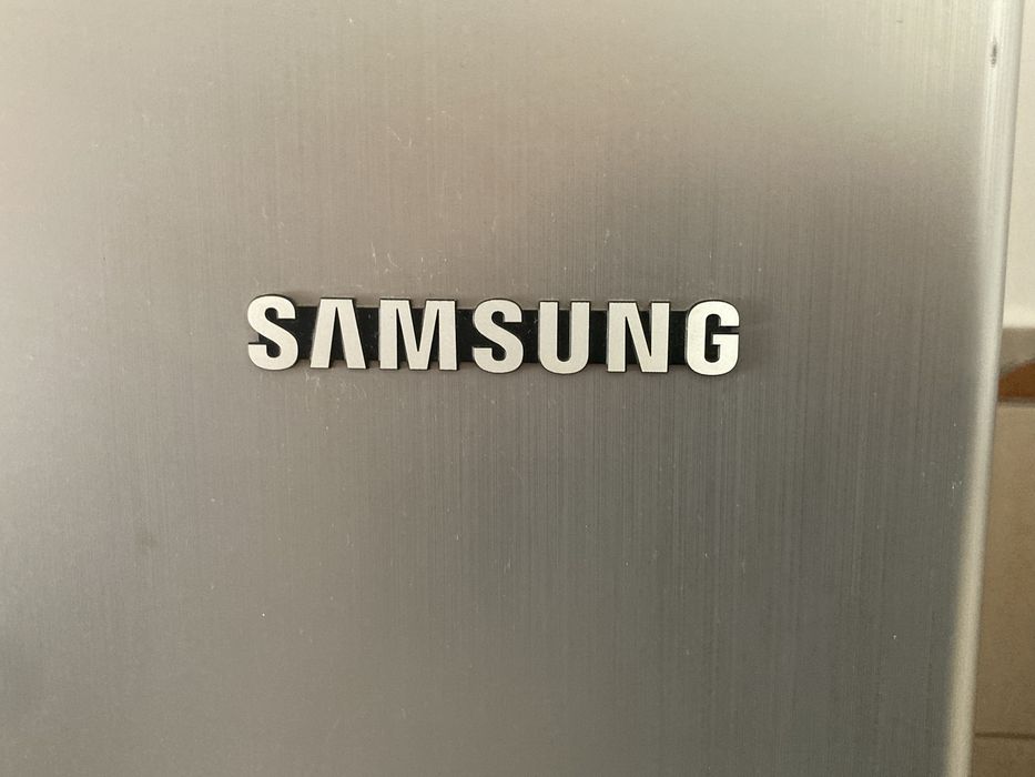 Frigider Samsung Side by Side 496 Litri