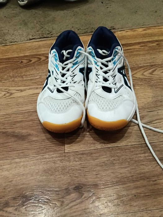 Asics кроссовкидля волейбола оригинал