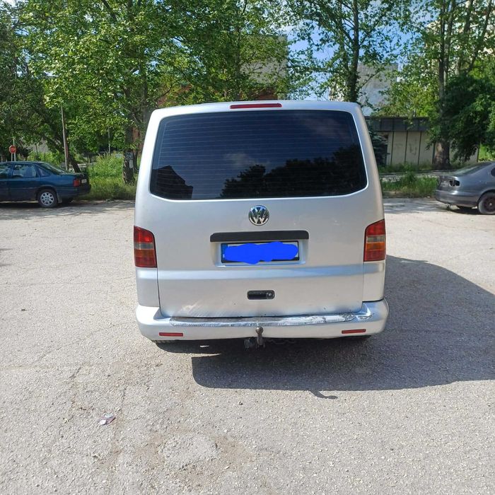 Продавам Vw T5 2.5