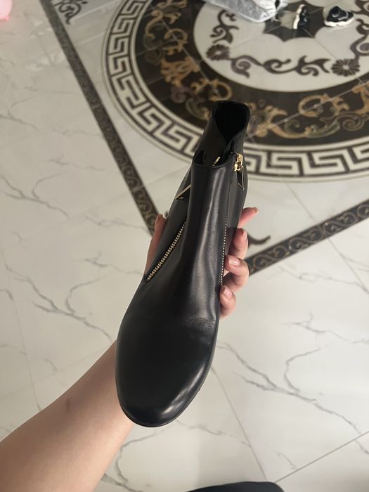 Продаю ботильоны