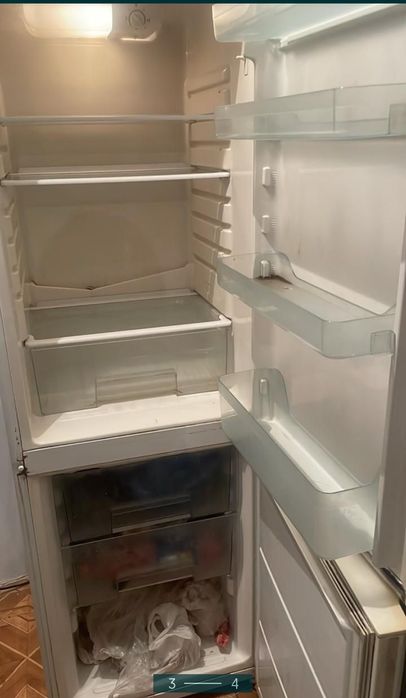 Продам холодильник