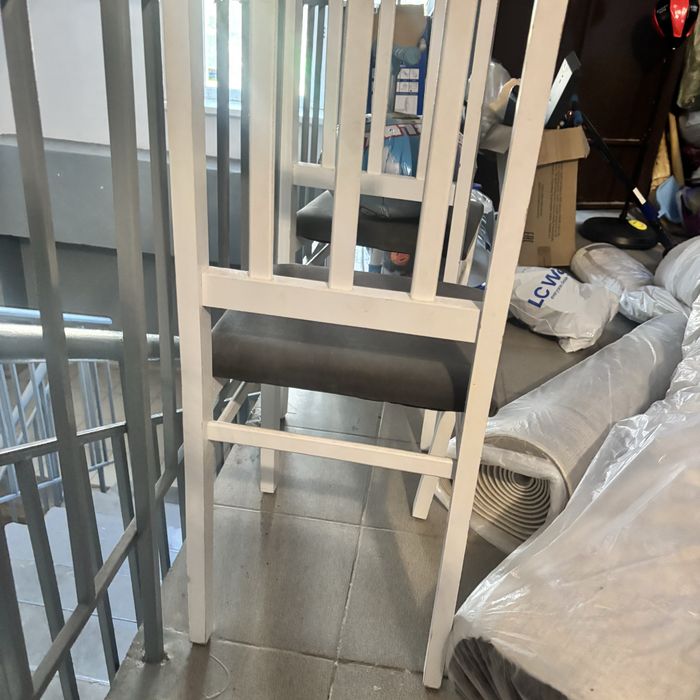 Продам стулья деревянные