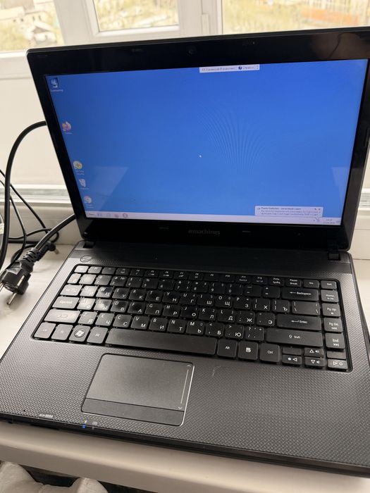 Ноутбук eMachines (Acer)