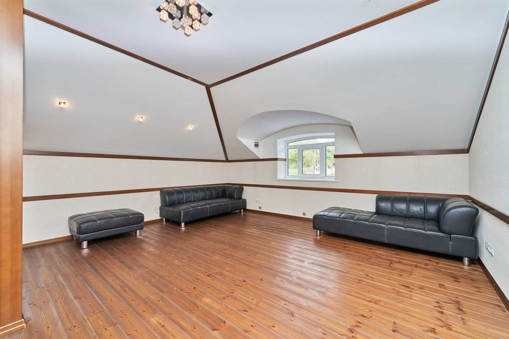 10-комнатный дом в районе улицы Оспанова